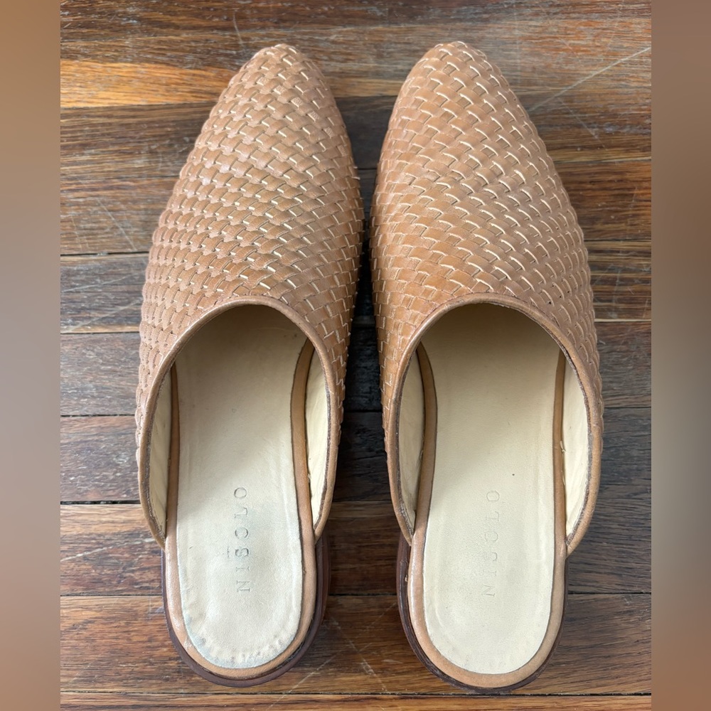 Nisolo AMA mule, almond, 7.5